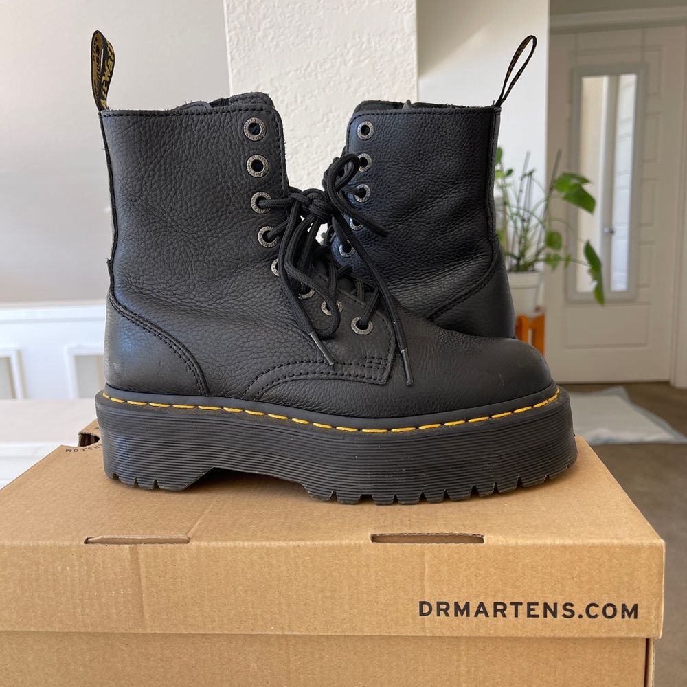 Jaden III Dr. Marten platform boot with side zipper